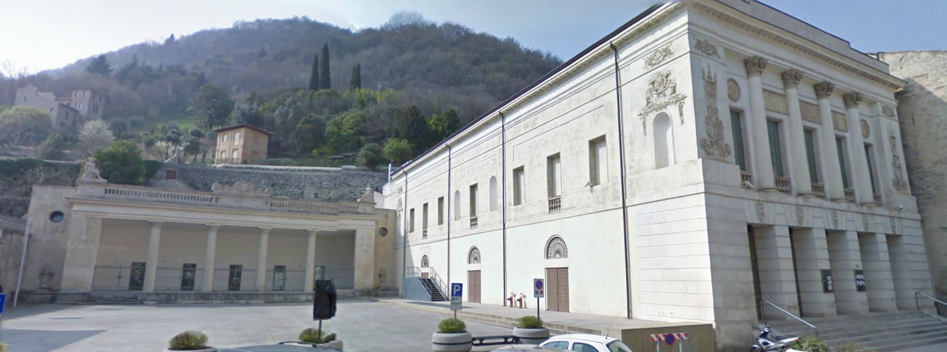 Teatro Da Ponte